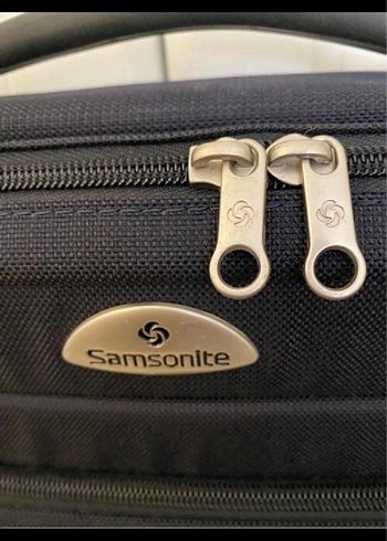 Klasik Siyah Tokalı Erkek Valiz - Görsel 4