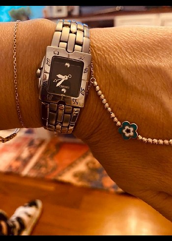 Altın Renkli Kadın Saat - Görsel 3