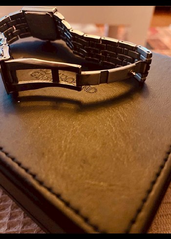 Altın Renkli Kadın Saat - Görsel 5