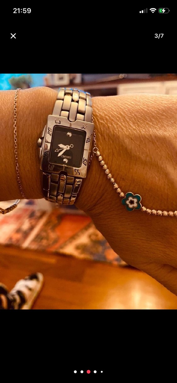 Altın Renkli Kadın Saat - Görsel 3