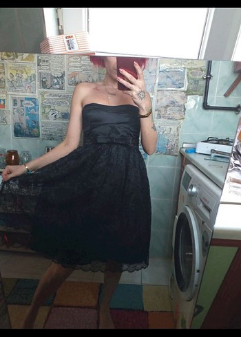 Dantel Detaylı Siyah Straplez Midi Elbise - Görsel 4