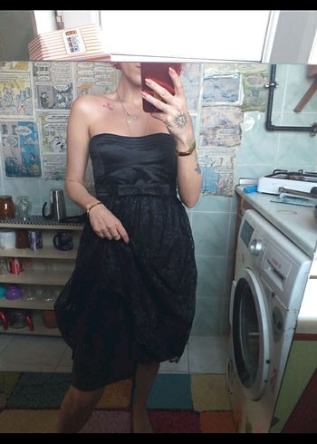 Dantel Detaylı Siyah Straplez Midi Elbise - Görsel 5