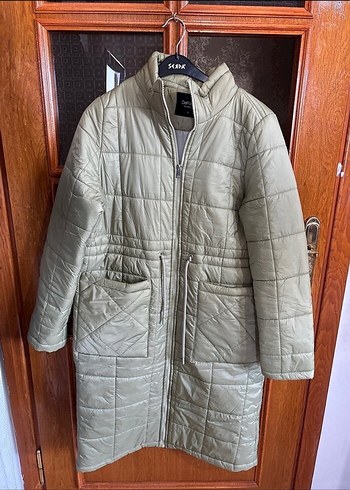 Fermuarlı Bej Midi Kadın Mont
