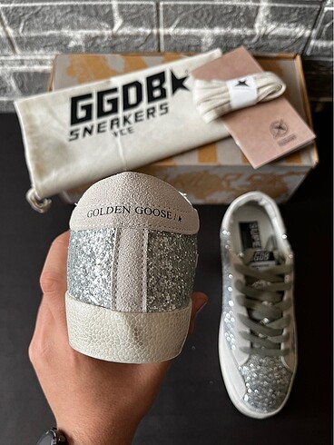 38 Beden GOLDEN GOOSE