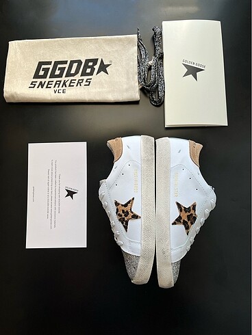 38 Beden GOLDEN GOOSE
