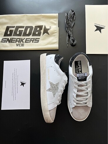 38 Beden GOLDEN GOOSE