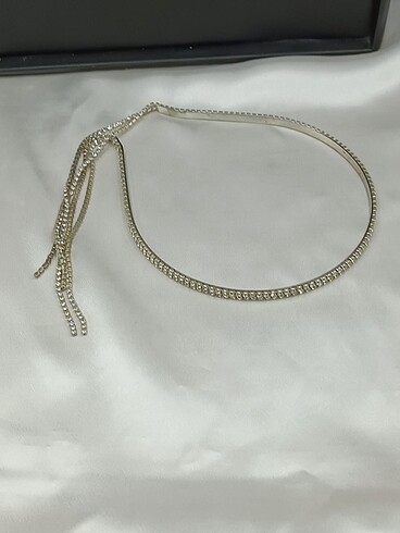 Diğer Sallantılı kristal taşlı taç