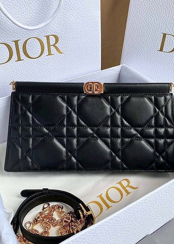 Dior Zincir Detaylı Siyah Deri Kadın Çanta