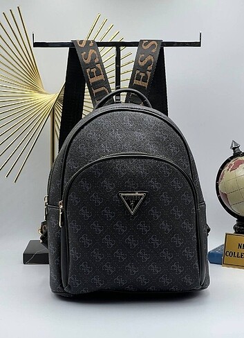 Guess GUESS SIRT NEW BAG?