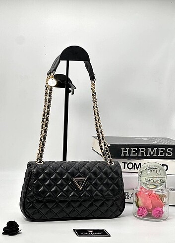  Beden Guess capitone 