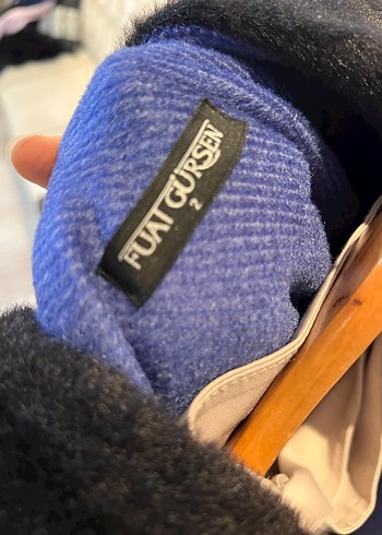 Siyah Yaka Detaylı Mavi Kaban - Görsel 10