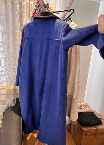 Siyah Yaka Detaylı Mavi Kaban - Görsel 7