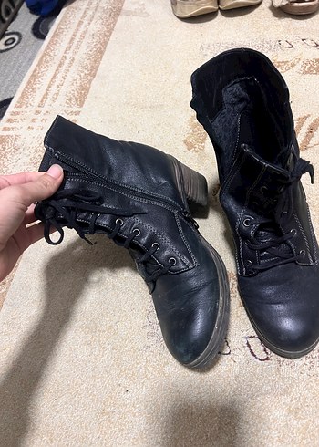 Kadın Siyah Deri Goth Bot - Görsel 3