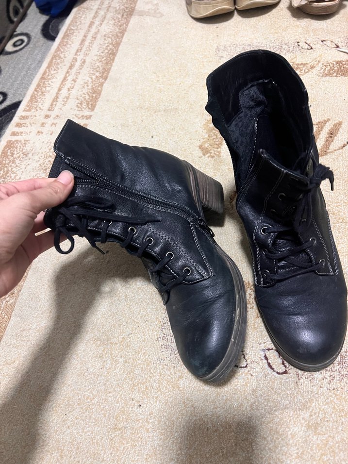 Kadın Siyah Deri Goth Bot - Görsel 3