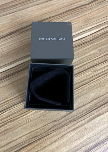 Loris, Euzdemia, Henles, Louis Vuitton - Görsel 4