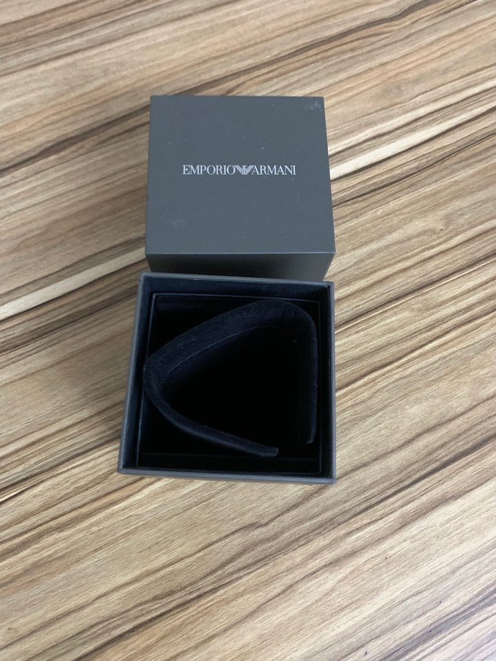 Loris, Euzdemia, Henles, Louis Vuitton - Görsel 4