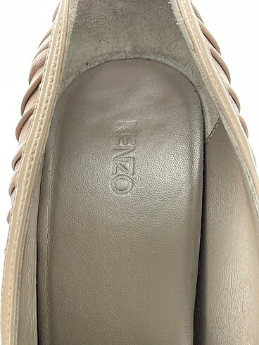 40 Beden kahverengi Renk Kenzo Platform %70 İndirimli.