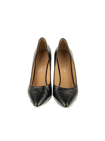 40 Beden Salvatore Ferragamo Stiletto %70 İndirimli.