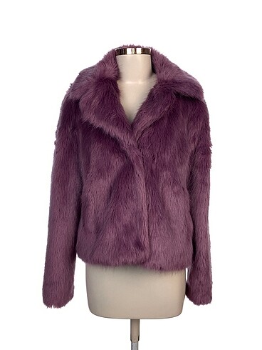 Bershka Mont %70 İndirimli.