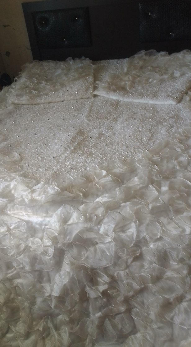 Beyaz yatak odası örtüsü - Görsel 5