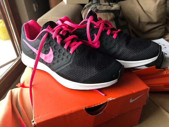 Nike spor ayakkabı