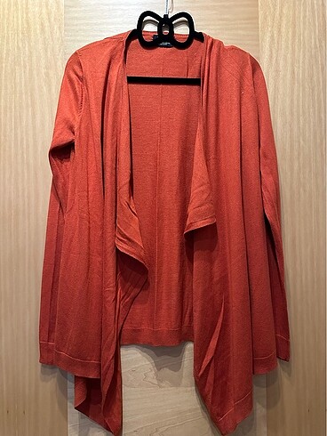 MASSIMO DUTTI Hirka