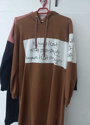 Iki adet tunik