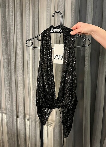 Zara payetli halter yaka bluz