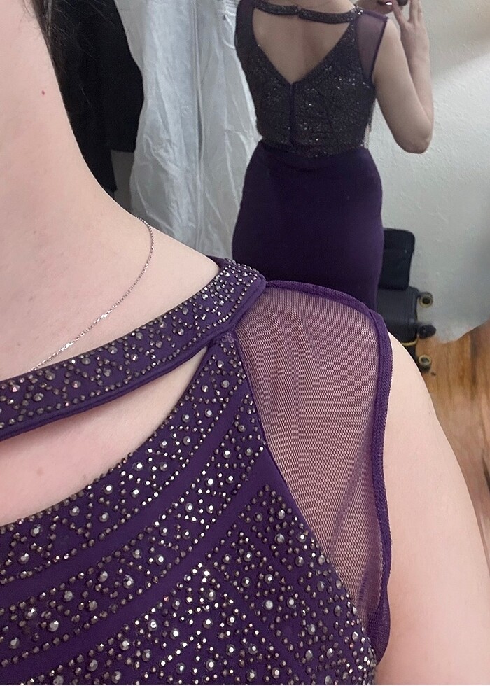 Mor iki parça uzun balık model abiye - Görsel 3