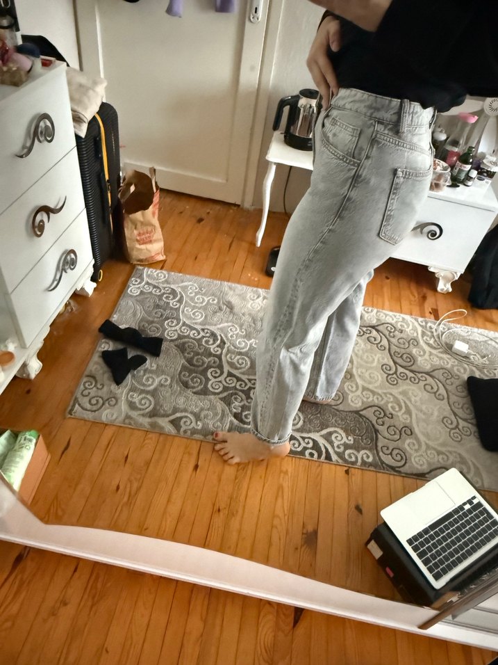 Gri Düğmeli Bol Kesim Midi Kot Pantolon - Görsel 3