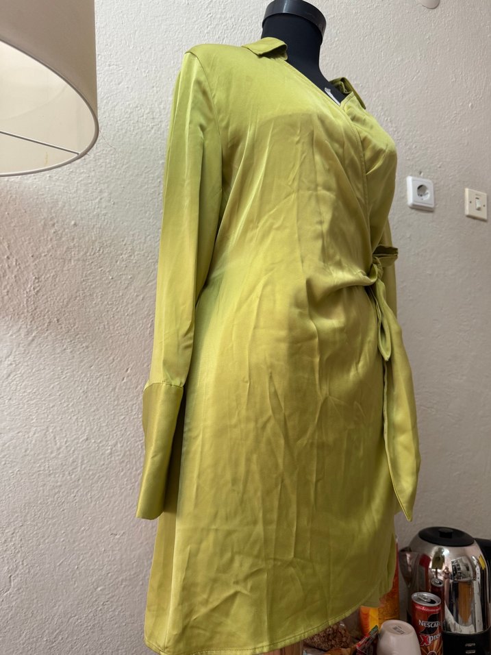 Saten yağ yeşili H&M elbise - Görsel 3