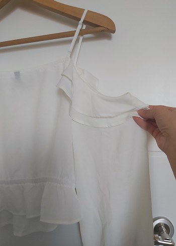 38 Beden Beyaz Fırfırlı Uzun Kollu Bluz