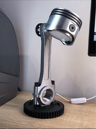  Beden Piston Masa Lambası