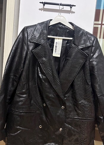 Siyah Yılan Derisi Desenli Deri Ceket - Görsel 2