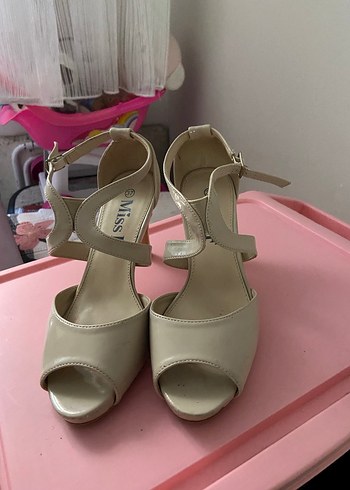 Beyaz Stiletto Topuklu Kadın Abiye Ayakkabı - Görsel 4