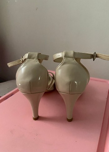 Beyaz Stiletto Topuklu Kadın Abiye Ayakkabı - Görsel 5