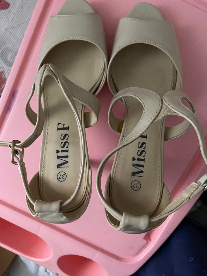 Beyaz Stiletto Topuklu Kadın Abiye Ayakkabı - Görsel 3