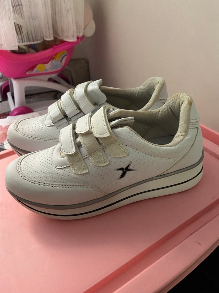 Beyaz Cırt Cırtlı Platform Spor Ayakkabı - Görsel 3