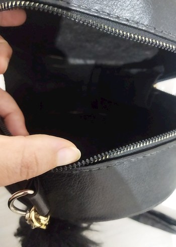 Zincir Detaylı Siyah Yılan Desenli Deri Çanta - Görsel 2