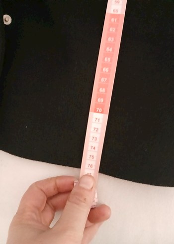 Düğmeli Siyah Kaban - Görsel 3