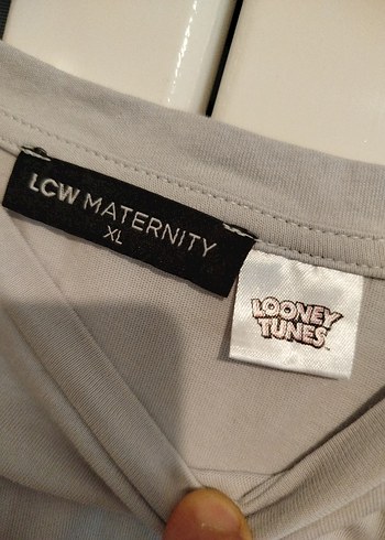 Gri Baskılı Kadın Tişört - Görsel 8