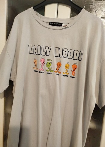 Gri Baskılı Kadın Tişört - Görsel 9