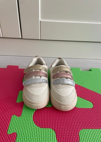 H&M Kız Çocuk Çok Renkli Cırt Cırtlı Spor Ayakkabı - Görsel 2