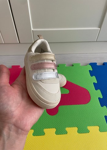 H&M Kız Çocuk Çok Renkli Cırt Cırtlı Spor Ayakkabı - Görsel 5