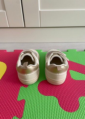 H&M Kız Çocuk Çok Renkli Cırt Cırtlı Spor Ayakkabı - Görsel 4