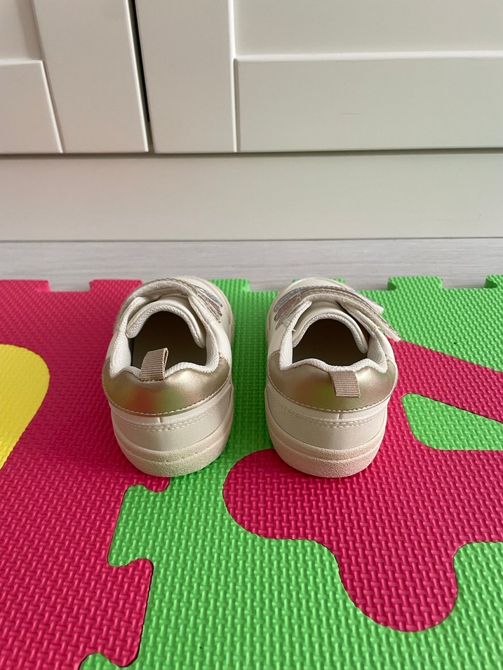 H&M Kız Çocuk Çok Renkli Cırt Cırtlı Spor Ayakkabı - Görsel 4