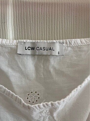 LC Waikiki Fırfırlı üst