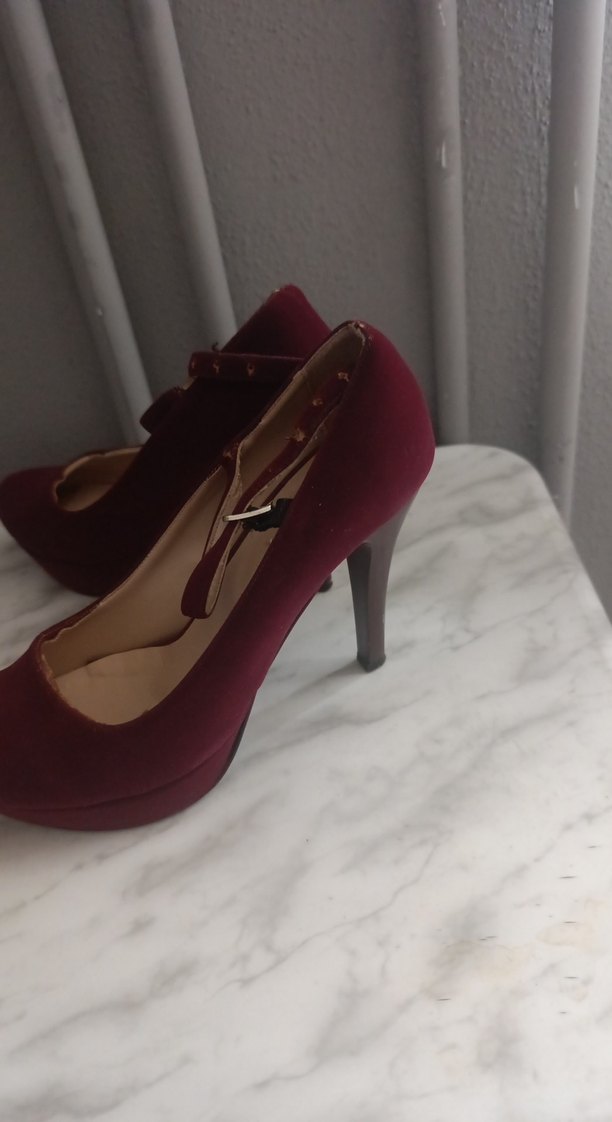 Bordo Süet platformlu ayakkabı 1-2 defa giyildi sorunsuz - Görsel 2