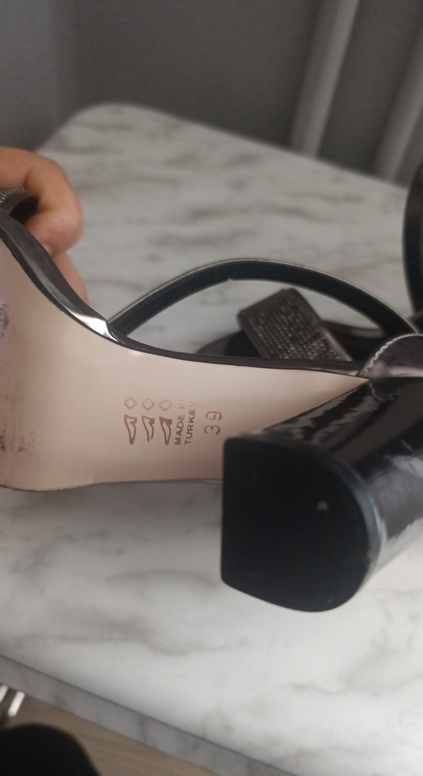 abiye ayakkabısı 1 defa giyildi sorunsuz - Görsel 5