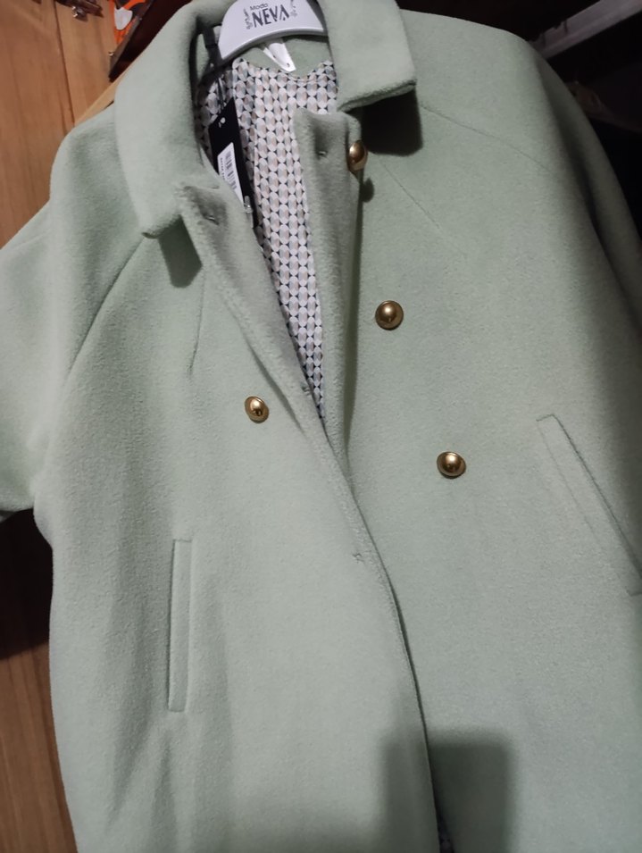 AEVA Açık Yeşil Düğmeli Kaban - Görsel 3